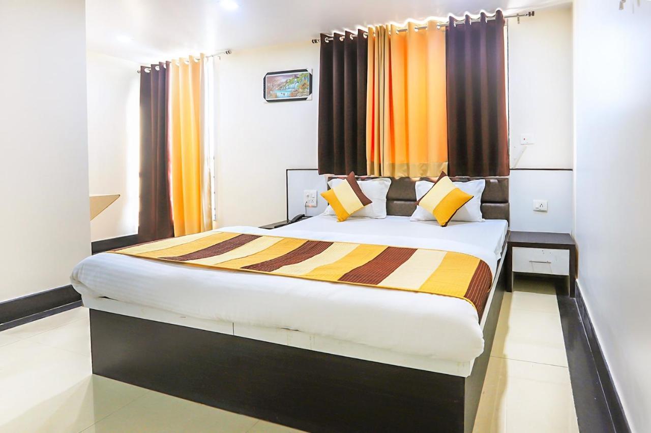 Oyo 11840 Hotel Venus Ádzsmir Kültér fotó