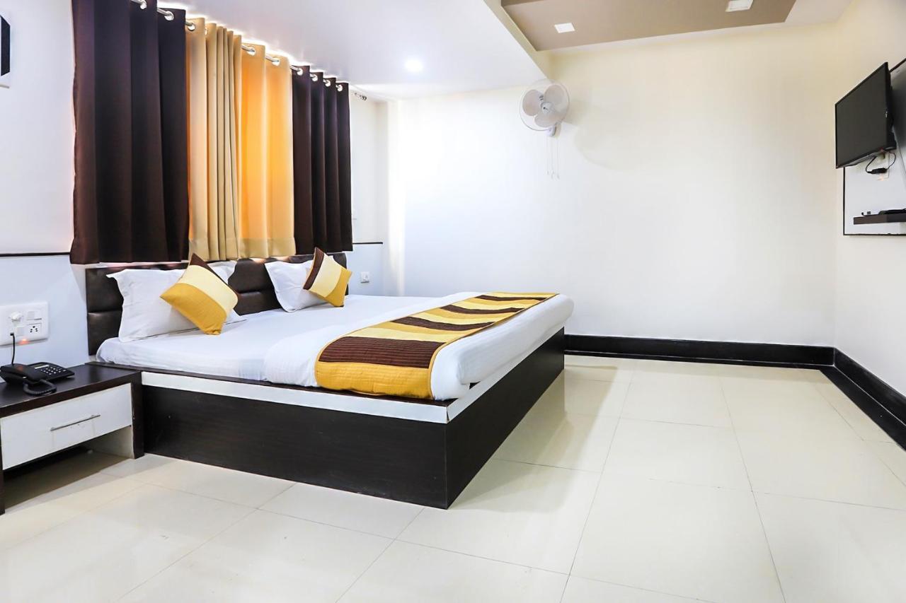 Oyo 11840 Hotel Venus Ádzsmir Kültér fotó